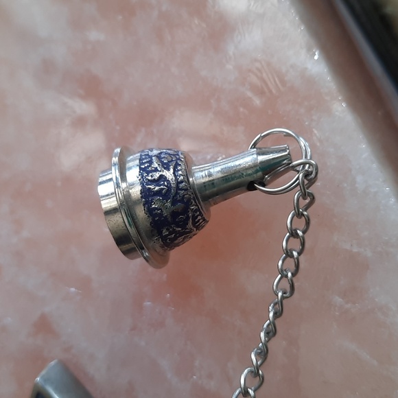 Hand worked metal Gennie lamp Oil/Incense Burner - Picture 5 of 7